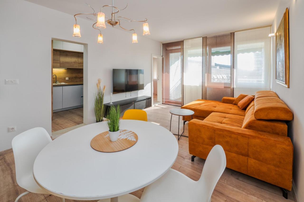 3-Bedroom Sea View Apartment - Balcony, Elevator - Spinut, Split Exterior foto