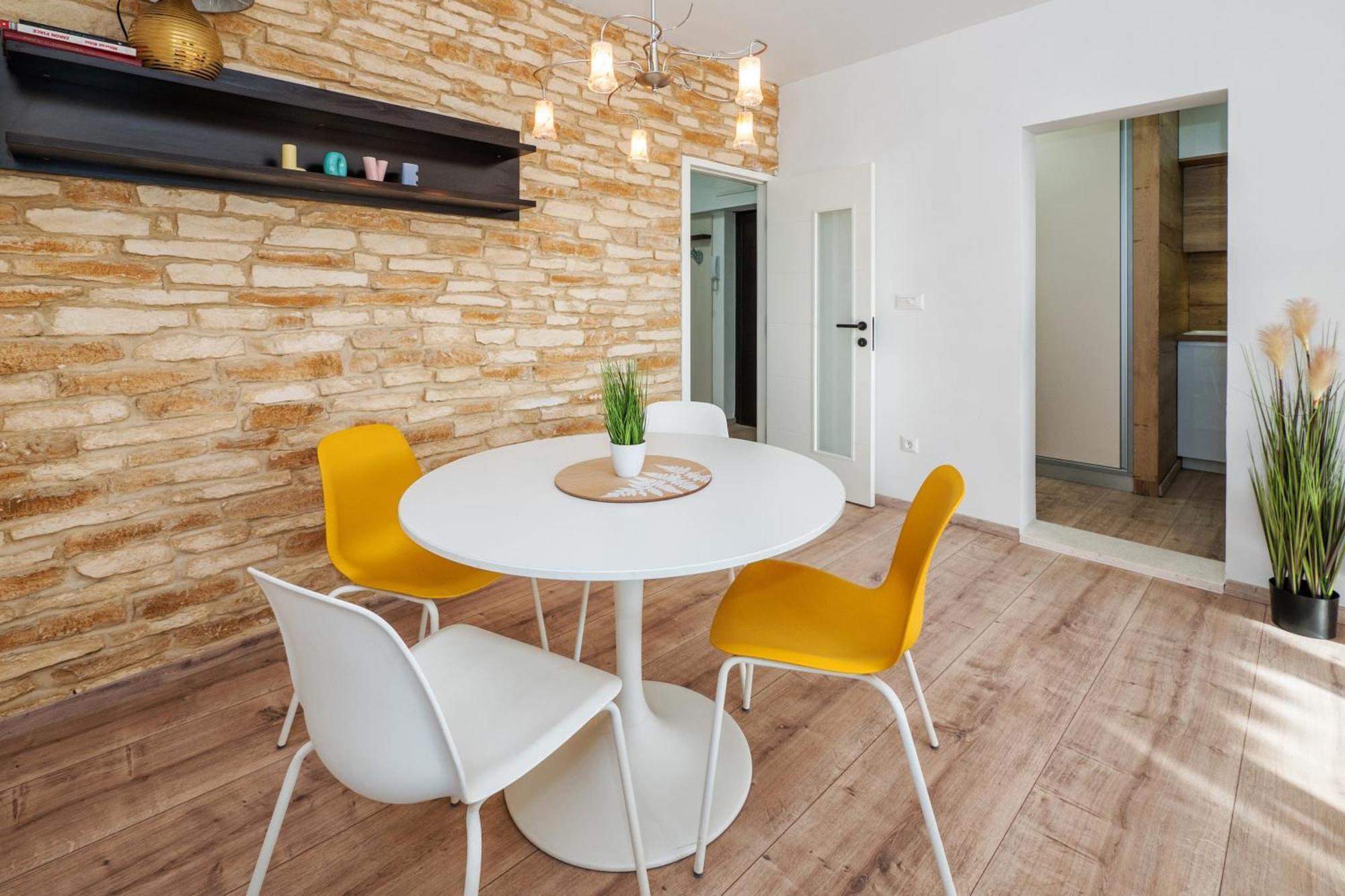 3-Bedroom Sea View Apartment - Balcony, Elevator - Spinut, Split Exterior foto