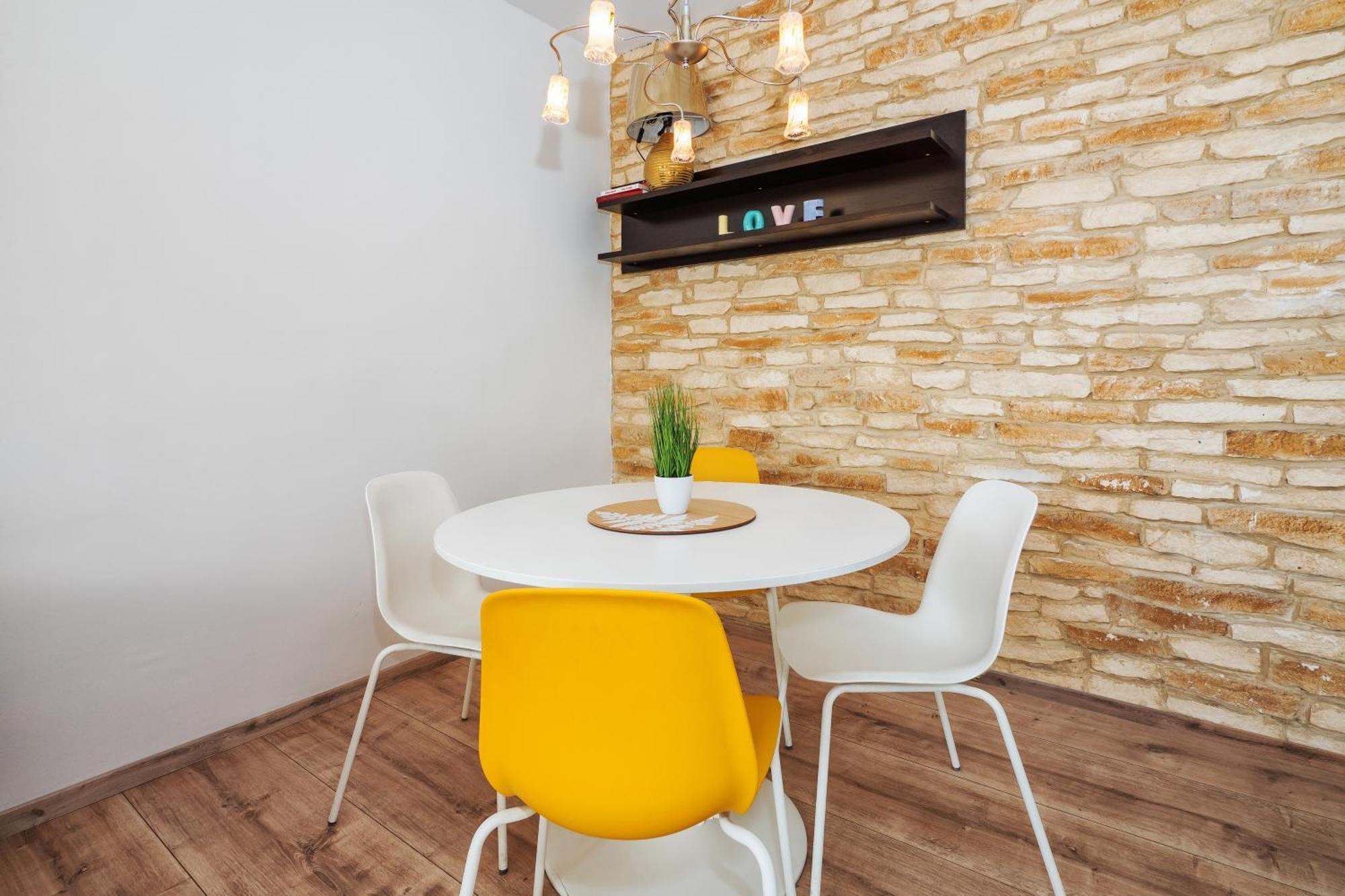 3-Bedroom Sea View Apartment - Balcony, Elevator - Spinut, Split Exterior foto